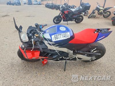 Trzecie zdjęcie samochodu z tyłu: 2021 APRILIA RSV4 1100 FACTORY VIN:ZD4KYUB03MS000238 - miniatura