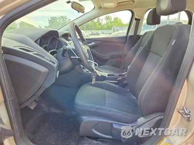 Zdjęcie 7 z 12 samochodu: 2017 FORD FOCUS SE VIN:1FADP3F25HL318364 - miniatura