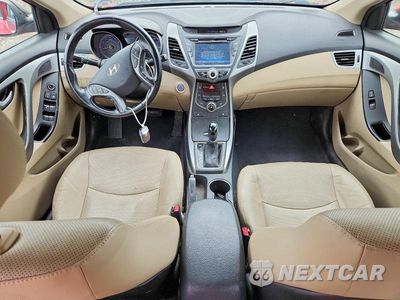 Zdjęcie 8 z 12 samochodu: 2014 HYUNDAI ELANTRA LIMITED VIN:KMHDH4AE5EU057365 - miniatura