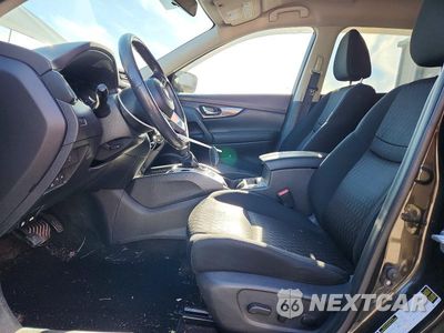 Zdjęcie 7 z 12 samochodu: 2017 NISSAN ROGUE SV VIN:KNMAT2MVXHP575836 - miniatura
