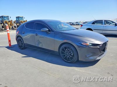 Czwarte zdjęcie samochodu z boku: 2019 MAZDA 3 VIN:JM1BPAMM3K1135753 - miniatura