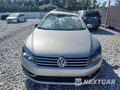 Piąte zdjęcie samochodu w środku: 2013 VOLKSWAGEN PASSAT SE VIN:1VWBP7A39DC141138 - miniatura