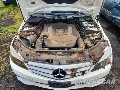 Zdjęcie 11 z 13 samochodu: 2008 MERCEDES-BENZ C 300 VIN:WDDGF54X08R035989 - miniatura