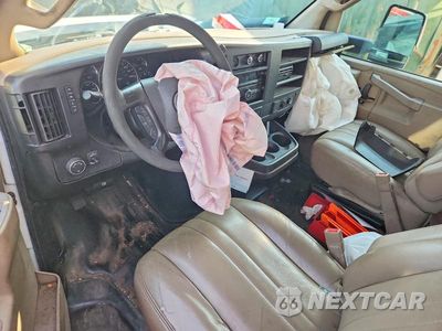 Zdjęcie 8 z 13 samochodu: 2016 CHEVROLET EXPRESS BOX TRUCK VIN:1GB6GUCG9G1126470 - miniatura