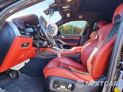 Zdjęcie 7 z 13 samochodu: 2022 BMW X6 M VIN:5YMCY0C00N9J65395 - miniatura