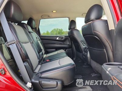 Zdjęcie 11 z 14 samochodu: 2019 NISSAN PATHFINDER SV VIN:5N1DR2MM8KC638736 - miniatura