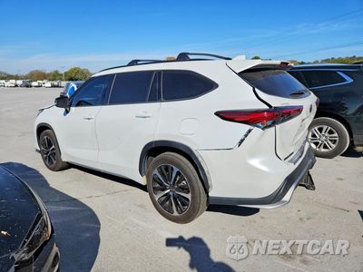 Drugie zdjęcie samochodu z przodu: 2022 TOYOTA HIGHLANDER XSE VIN:5TDLZRBH0NS243340 - miniatura