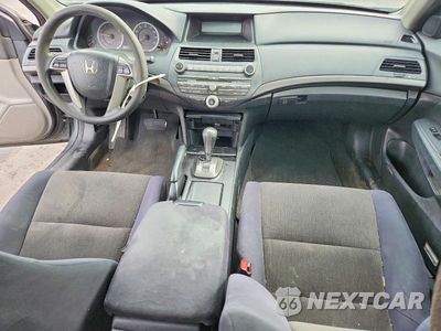 Zdjęcie 8 z 13 samochodu: 2010 HONDA ACCORD LX VIN:1HGCP2F33AA195725 - miniatura