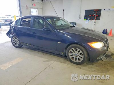 Czwarte zdjęcie samochodu z boku: 2006 BMW 325 I AUTOMATIC VIN:WBAVB175X6NK39913 - miniatura
