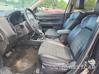 Zdjęcie 7 z 13 samochodu: 2019 MITSUBISHI OUTLANDER SE VIN:JA4AZ3A36KZ045912 - miniatura