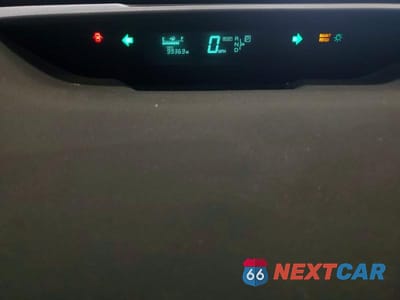Zdjęcie 9 z 14 samochodu: 2004 TOYOTA PRIUS BASE VIN:JTDKB20U140083722 - miniatura