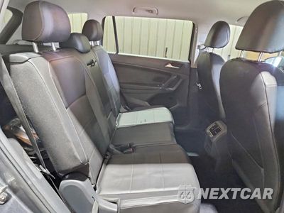 Zdjęcie 11 z 14 samochodu: 2018 VOLKSWAGEN TIGUAN SE VIN:3VV3B7AXXJM003662 - miniatura