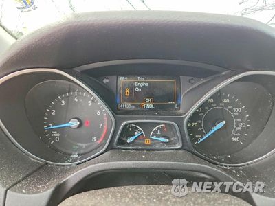 Zdjęcie 9 z 12 samochodu: 2016 FORD FOCUS SE VIN:1FADP3F20GL215142 - miniatura