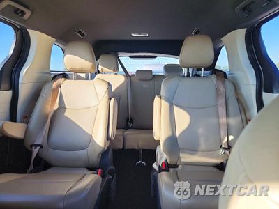 Zdjęcie 10 z 14 samochodu: 2021 TOYOTA SIENNA XLE VIN:5TDJRKEC9MS018752 - miniatura