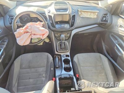 Zdjęcie 8 z 13 samochodu: 2014 FORD ESCAPE SE VIN:1FMCU0GX2EUA53279 - miniatura