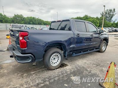 Trzecie zdjęcie samochodu z tyłu: 2022 CHEVROLET SILVERADO C1500 CUSTOM VIN:1GCPABEK7NZ632787 - miniatura