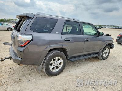 Trzecie zdjęcie samochodu z tyłu: 2016 TOYOTA 4RUNNER SR5 VIN:JTEZU5JR1G5112174 - miniatura
