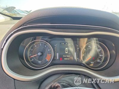 Zdjęcie 9 z 13 samochodu: 2015 JEEP CHEROKEE LATITUDE VIN:1C4PJMCS5FW641828 - miniatura