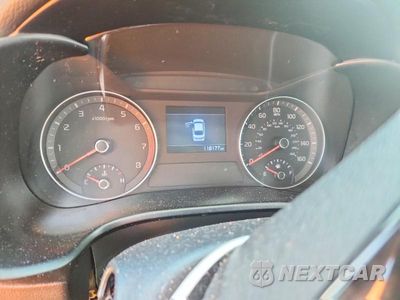 Zdjęcie 9 z 12 samochodu: 2019 KIA FORTE LXS VIN:3KPF24AD8KE123603 - miniatura