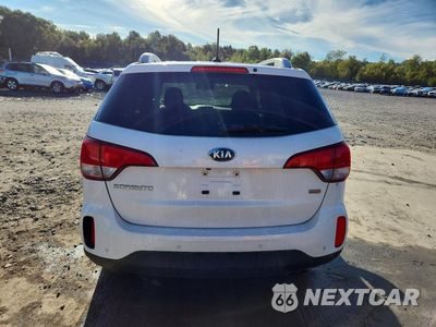 Zdjęcie 6 z 12 samochodu: 2015 KIA SORENTO LX VIN:5XYKTCA64FG600513 - miniatura
