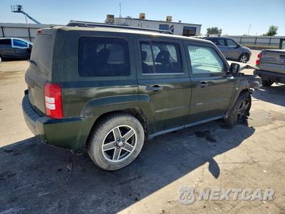 Trzecie zdjęcie samochodu z tyłu: 2008 JEEP PATRIOT SPORT VIN:1J8FT28W48D732411 - miniatura