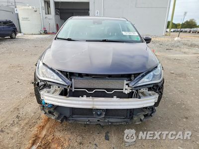 Piąte zdjęcie samochodu w środku: 2019 CHRYSLER PACIFICA TOURING PLUS VIN:2C4RC1FGXKR733612 - miniatura
