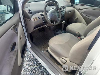 Zdjęcie 8 z 12 samochodu: 2005 TOYOTA ECHO BASE VIN:JTDAT123050366038 - miniatura