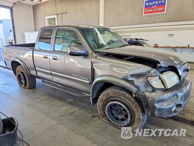 Czwarte zdjęcie samochodu z boku: 2003 TOYOTA TUNDRA LIMITED VIN:5TBBT481X3S339105 - miniatura