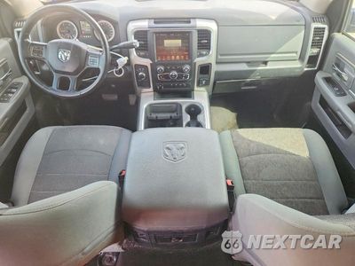 Zdjęcie 8 z 12 samochodu: 2017 RAM 2500 SLT VIN:3C6UR5DL1HG519436 - miniatura