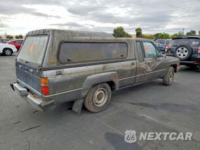 Trzecie zdjęcie samochodu z tyłu: 1988 TOYOTA PICKUP XTRACAB RN70 DLX VIN:JT4RN70P3J0058104 - miniatura