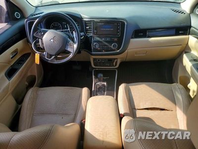 Zdjęcie 8 z 12 samochodu: 2017 MITSUBISHI OUTLANDER GT VIN:JA4JZ4AX1HZ007764 - miniatura