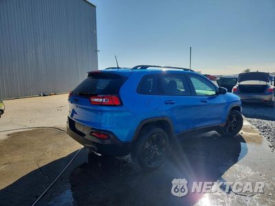 Trzecie zdjęcie samochodu z tyłu: 2018 JEEP CHEROKEE LATITUDE VIN:1C4PJMCX6JD513839 - miniatura