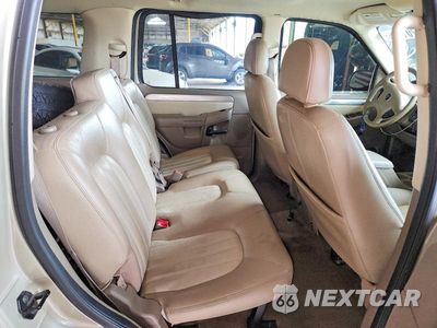 Zdjęcie 10 z 13 samochodu: 2005 MERCURY MOUNTAINEER VIN:4M2DU86W05ZJ19714 - miniatura
