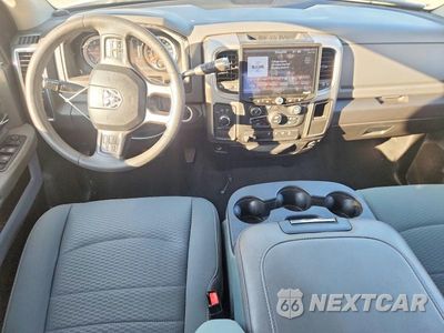 Zdjęcie 8 z 12 samochodu: 2018 RAM 2500 SLT VIN:3C6UR5DL3JG218348 - miniatura