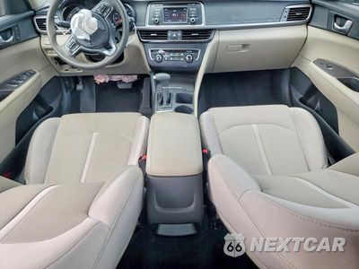 Zdjęcie 8 z 12 samochodu: 2017 KIA OPTIMA LX VIN:5XXGT4L30HG151594 - miniatura
