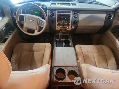 Zdjęcie 8 z 13 samochodu: 2007 FORD EXPEDITION XLT VIN:1FMFU16537LA41606 - miniatura