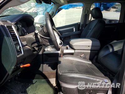 Zdjęcie 7 z 12 samochodu: 2017 RAM 1500 SLT VIN:1C6RR7LT1HS539603 - miniatura