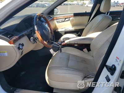 Zdjęcie 7 z 12 samochodu: 2009 MERCEDES-BENZ S 550 VIN:WDDNG71X29A248558 - miniatura