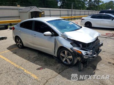 Czwarte zdjęcie samochodu z boku: 2018 KIA FORTE LX VIN:3KPFL4A72JE169983 - miniatura