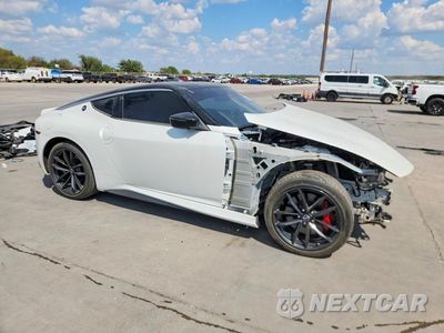 Czwarte zdjęcie samochodu z boku: 2023 NISSAN Z PERFORMANCE VIN:JN1BZ4BH5PM311602 - miniatura