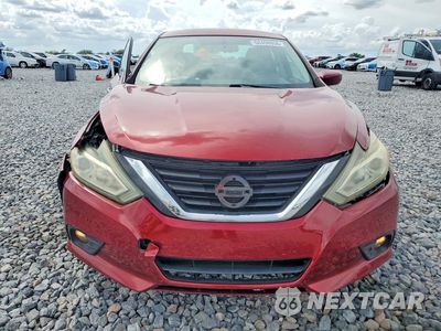 Piąte zdjęcie samochodu w środku: 2017 NISSAN ALTIMA 2.5 SV VIN:1N4AL3AP2HC244354 - miniatura