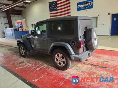 Drugie zdjęcie samochodu z przodu: 2018 JEEP WRANGLER SPORT VIN:1C4GJXAGXJW150969 - miniatura