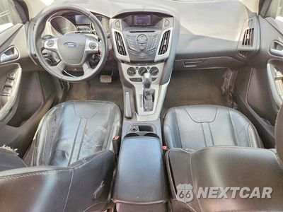 Zdjęcie 8 z 12 samochodu: 2014 FORD FOCUS SE VIN:1FADP3F2XEL368205 - miniatura