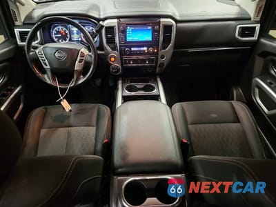 Zdjęcie 8 z 12 samochodu: 2018 NISSAN TITAN SV VIN:1N6AA1E59JN534689 - miniatura