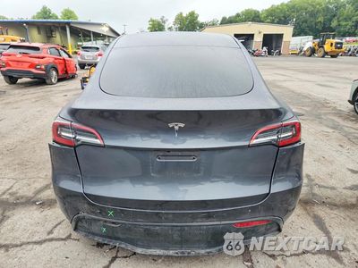 Zdjęcie 6 z 12 samochodu: 2023 TESLA MODEL Y VIN:7SAYGDED7PF923561 - miniatura