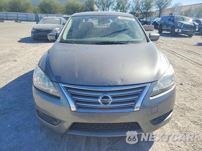 Piąte zdjęcie samochodu w środku: 2015 NISSAN SENTRA S VIN:3N1AB7AP3FY329876 - miniatura