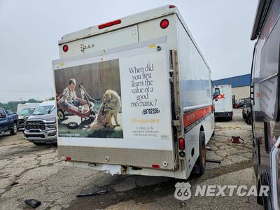 Trzecie zdjęcie samochodu z tyłu: 2001 FREIGHTLINER MT55 DELIVERY VAN VIN:4UZAARBW11CH94951 - miniatura