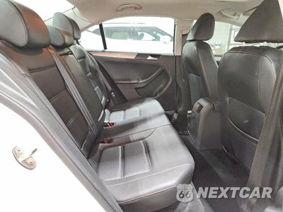 Zdjęcie 10 z 12 samochodu: 2017 VOLKSWAGEN JETTA SE VIN:3VWDB7AJ0HM404272 - miniatura