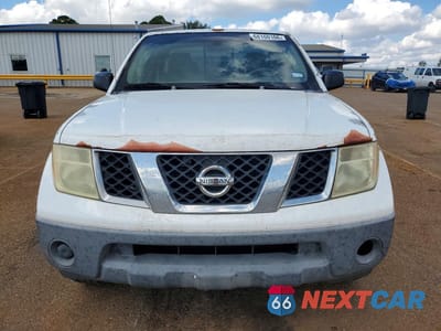 Piąte zdjęcie samochodu w środku: 2006 NISSAN FRONTIER XE VIN:1N6BD06TX6C401820 - miniatura