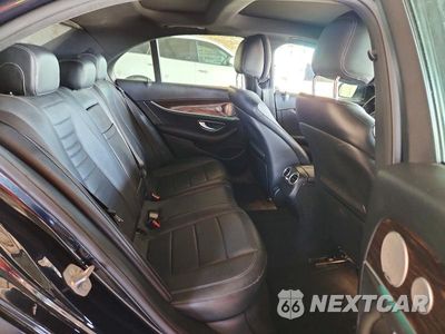 Zdjęcie 10 z 12 samochodu: 2017 MERCEDES-BENZ E 300 4MATIC VIN:WDDZF4KB9HA018522 - miniatura